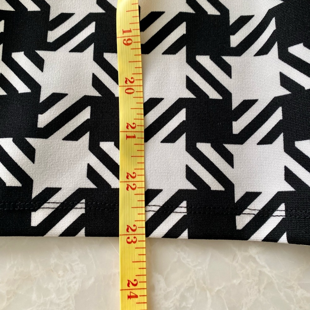 🎉HP🎉 Michael Kors knit skirt - Picture 2 of 6